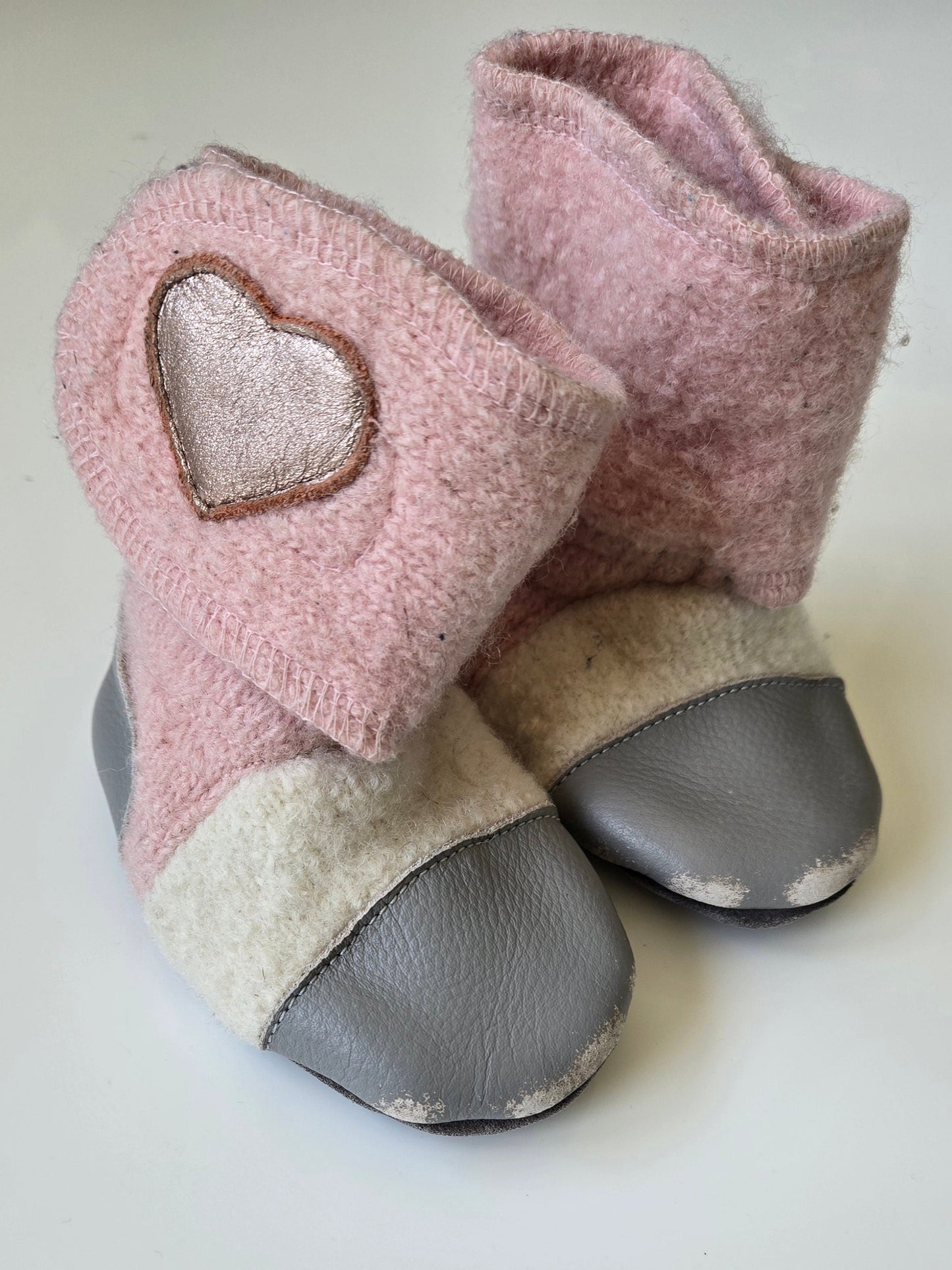 Nooks Snowberry Wool Booties size 4 *