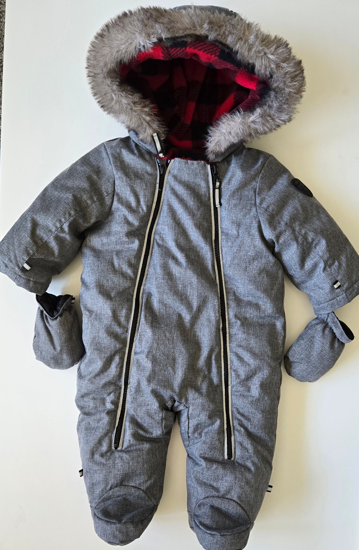 Canadiana 3-6 months Snowsuit