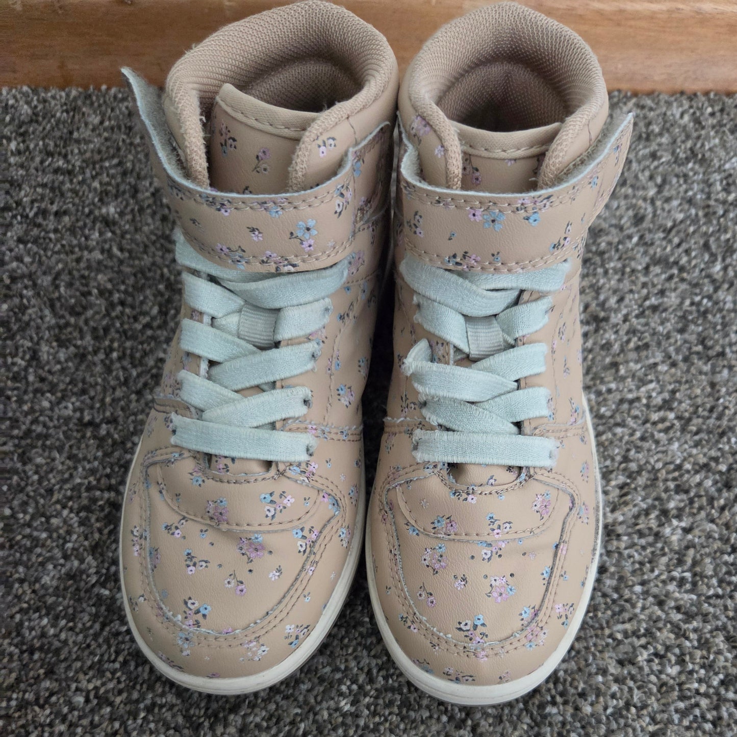 H&M Floral High Top Shoes size US10
