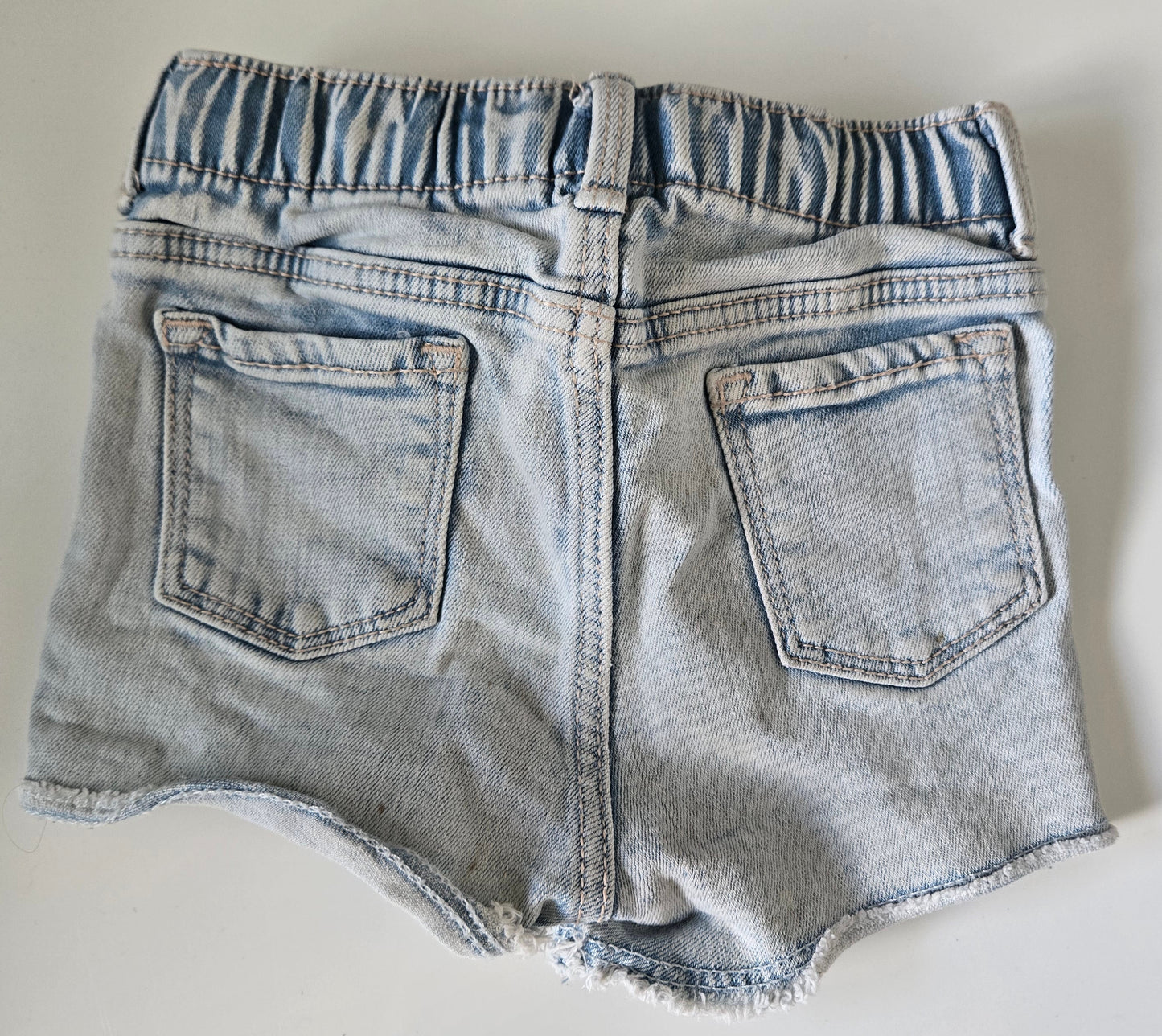 Old Navy Shorts 18- 24 M *