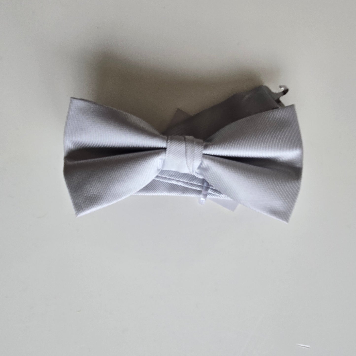 NWT Pale Grey Bow Tie