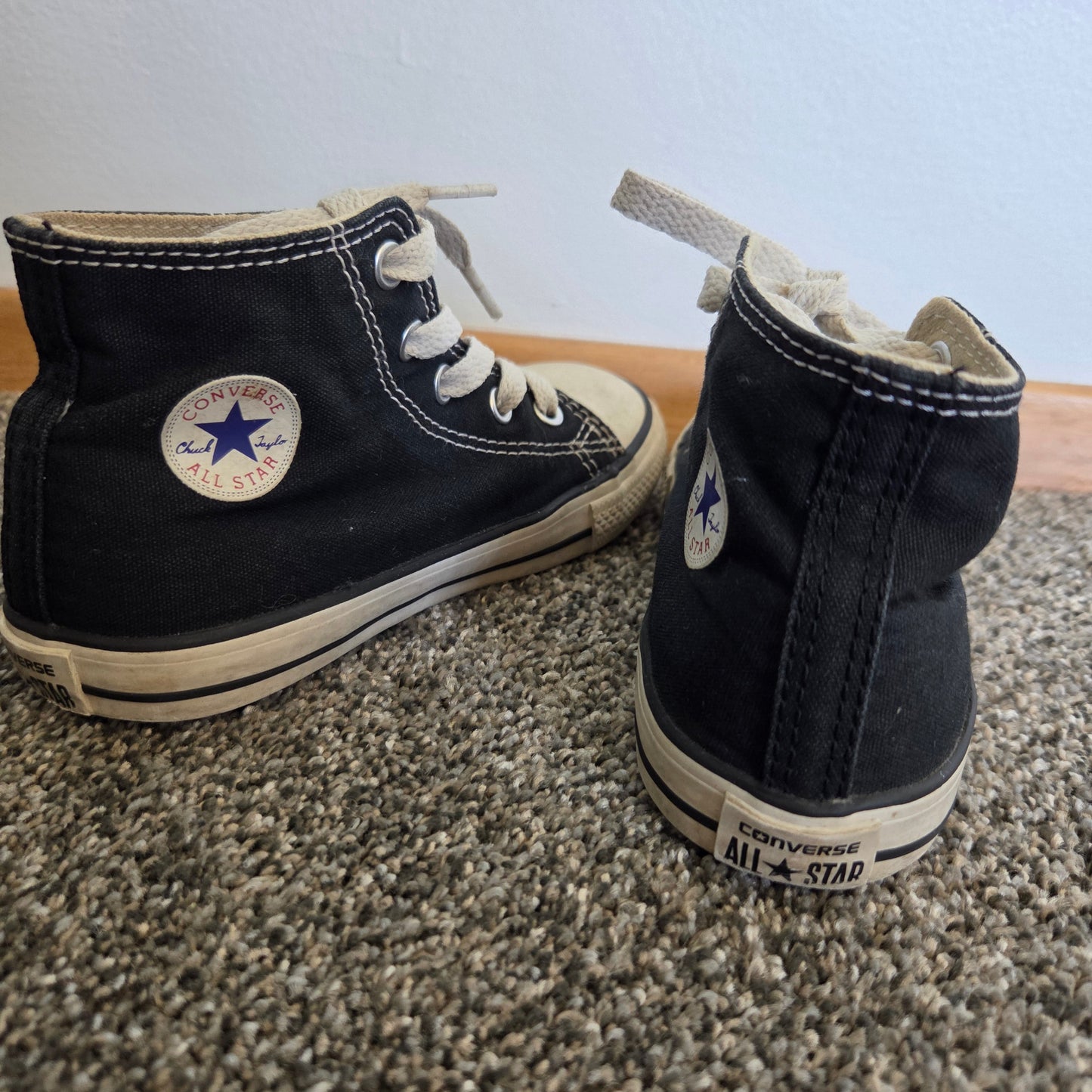 Converse Sneakers size US10