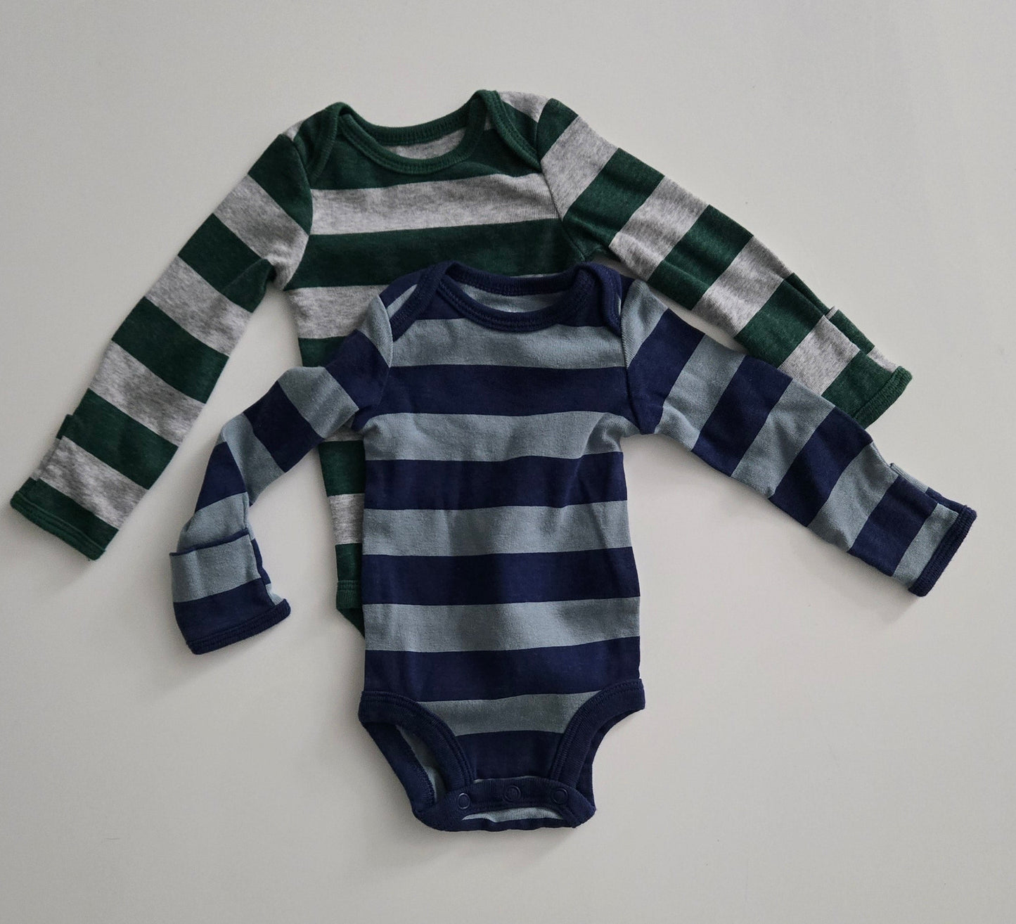 Carters 2 pack Bodysuits NB