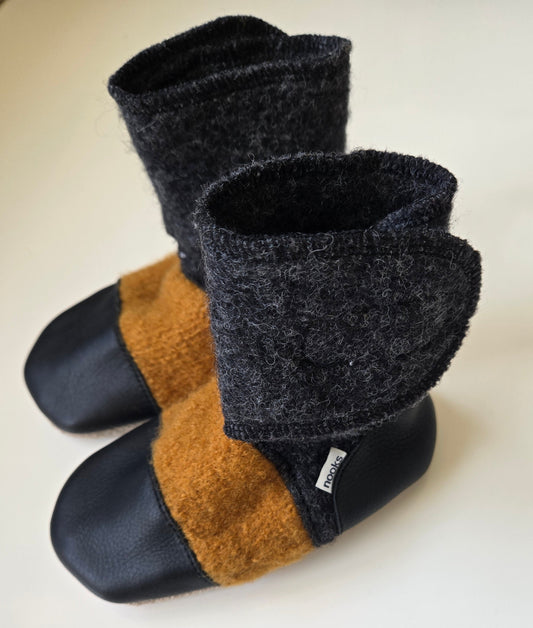 Nooks Wool Booties size 8.5