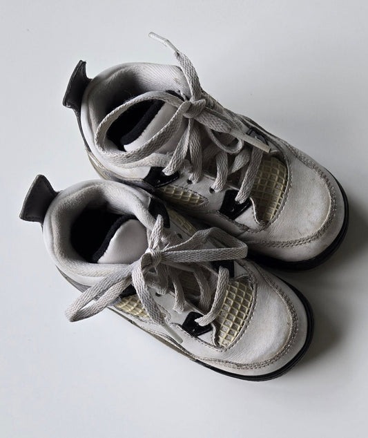 Nike Air Jordans Retro White Cement US7C