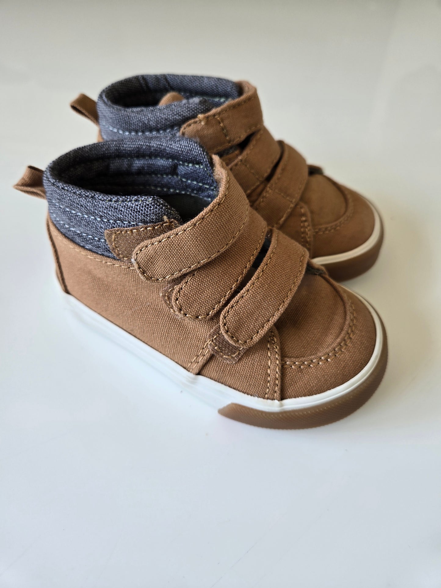 Old Navy Shoes size 5