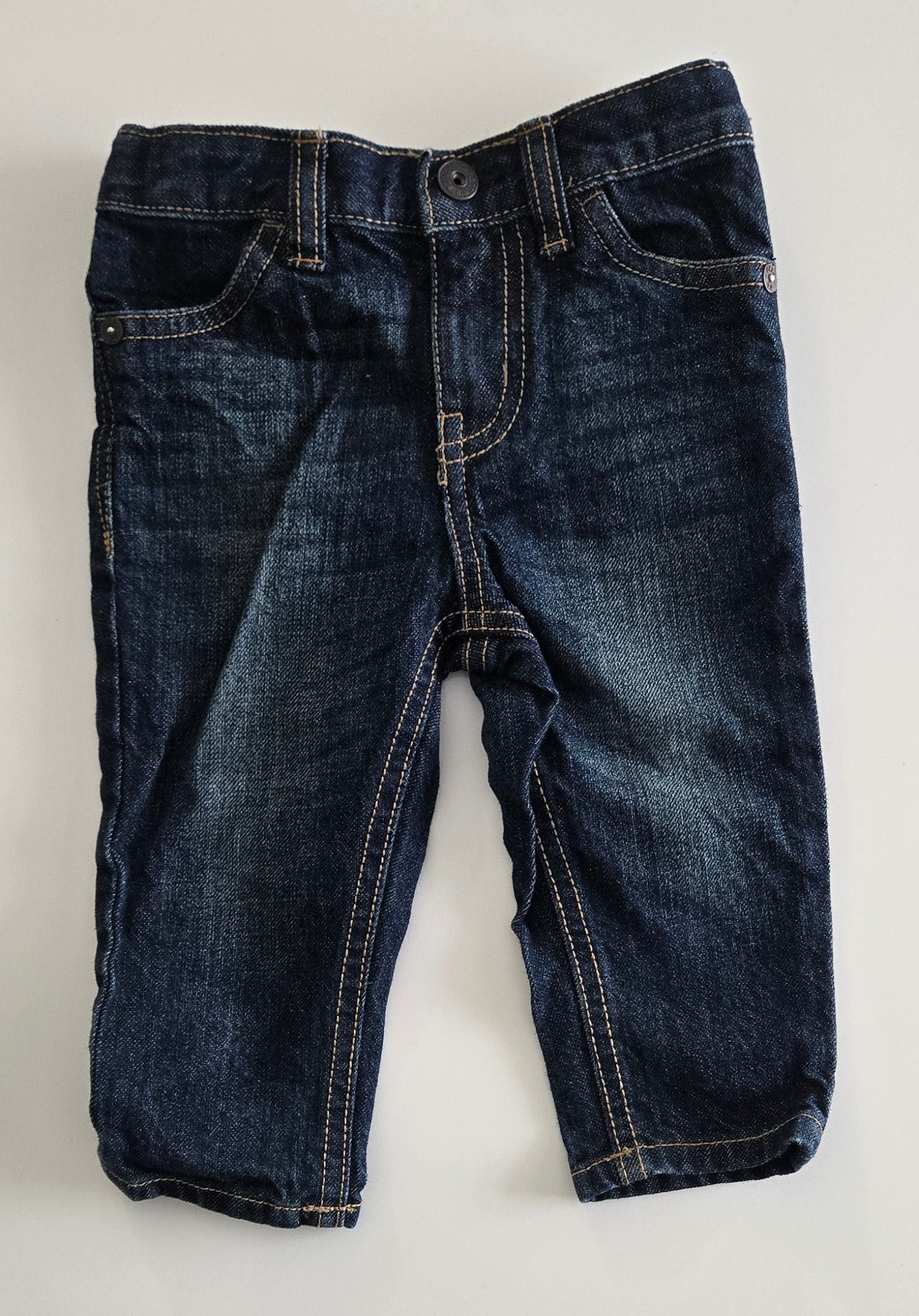 Oshkosh bgosh Jeans size 9 months