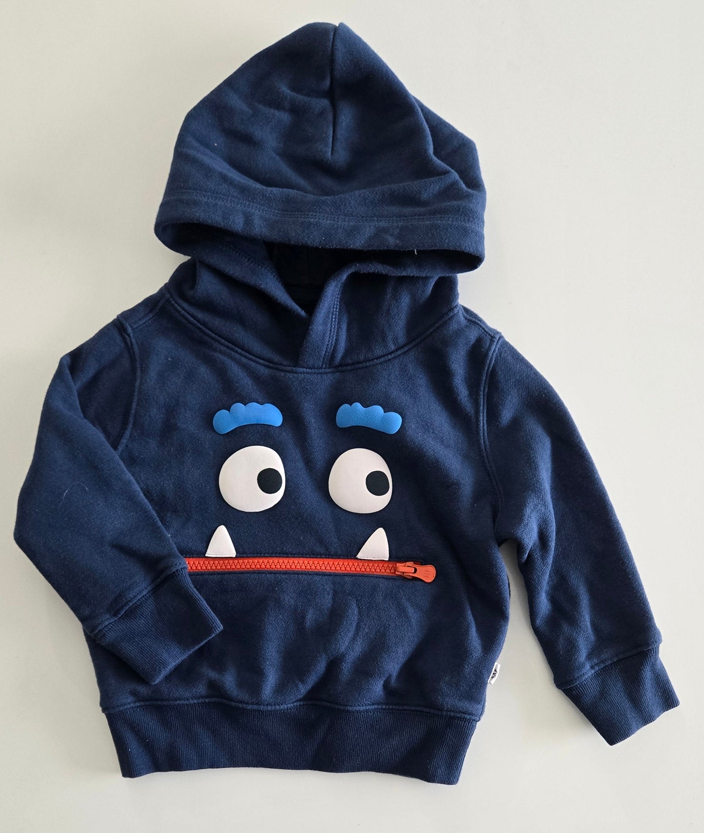 GAP Sweater size 18-24 month