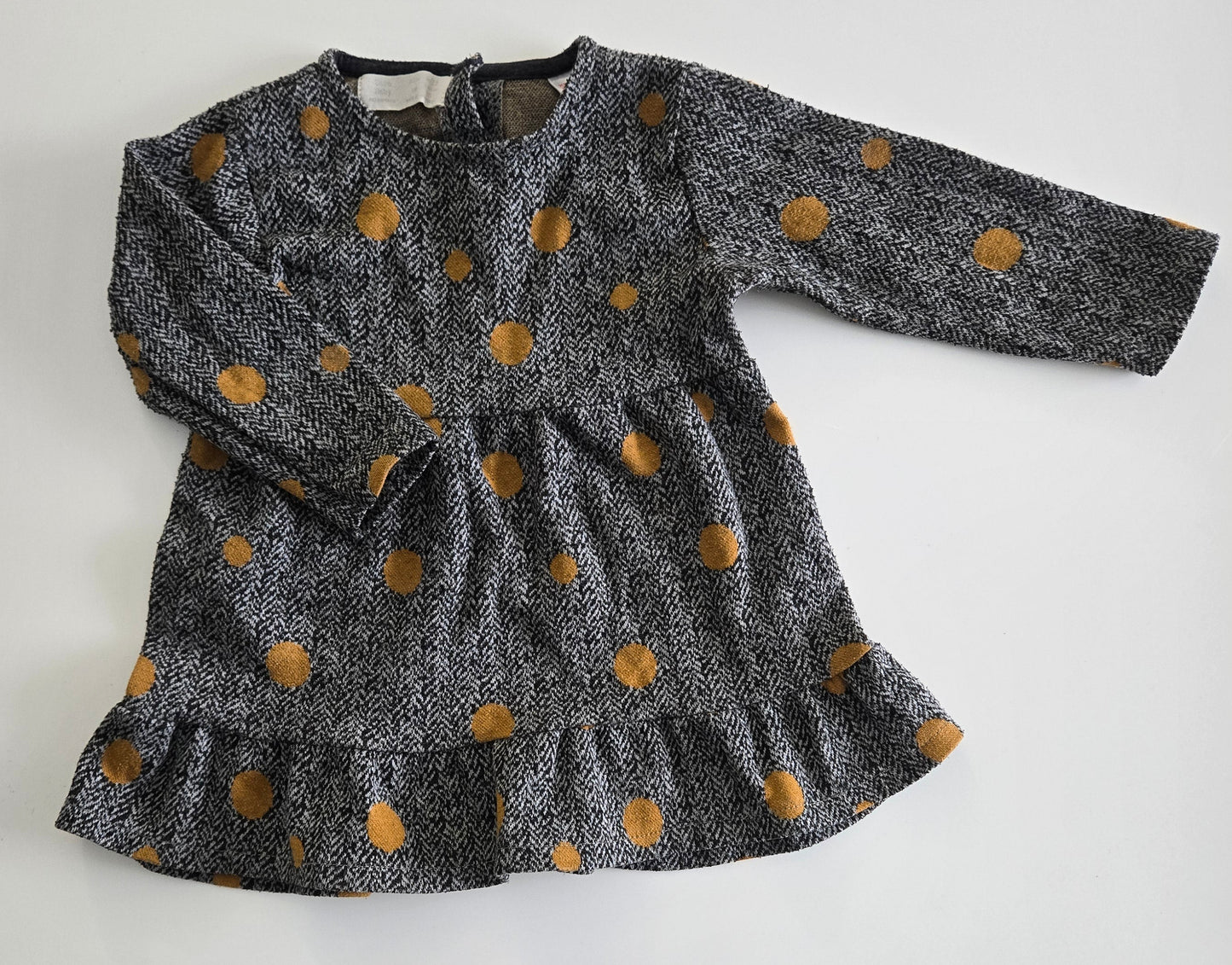 Zara Dress size 12-18 month