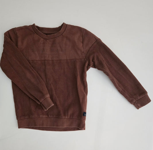 No Way Monday Sweater size 7 * fits small (5), small hole