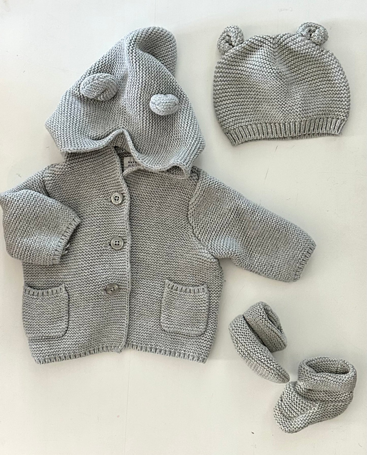 Gap knit baby set 0-3M