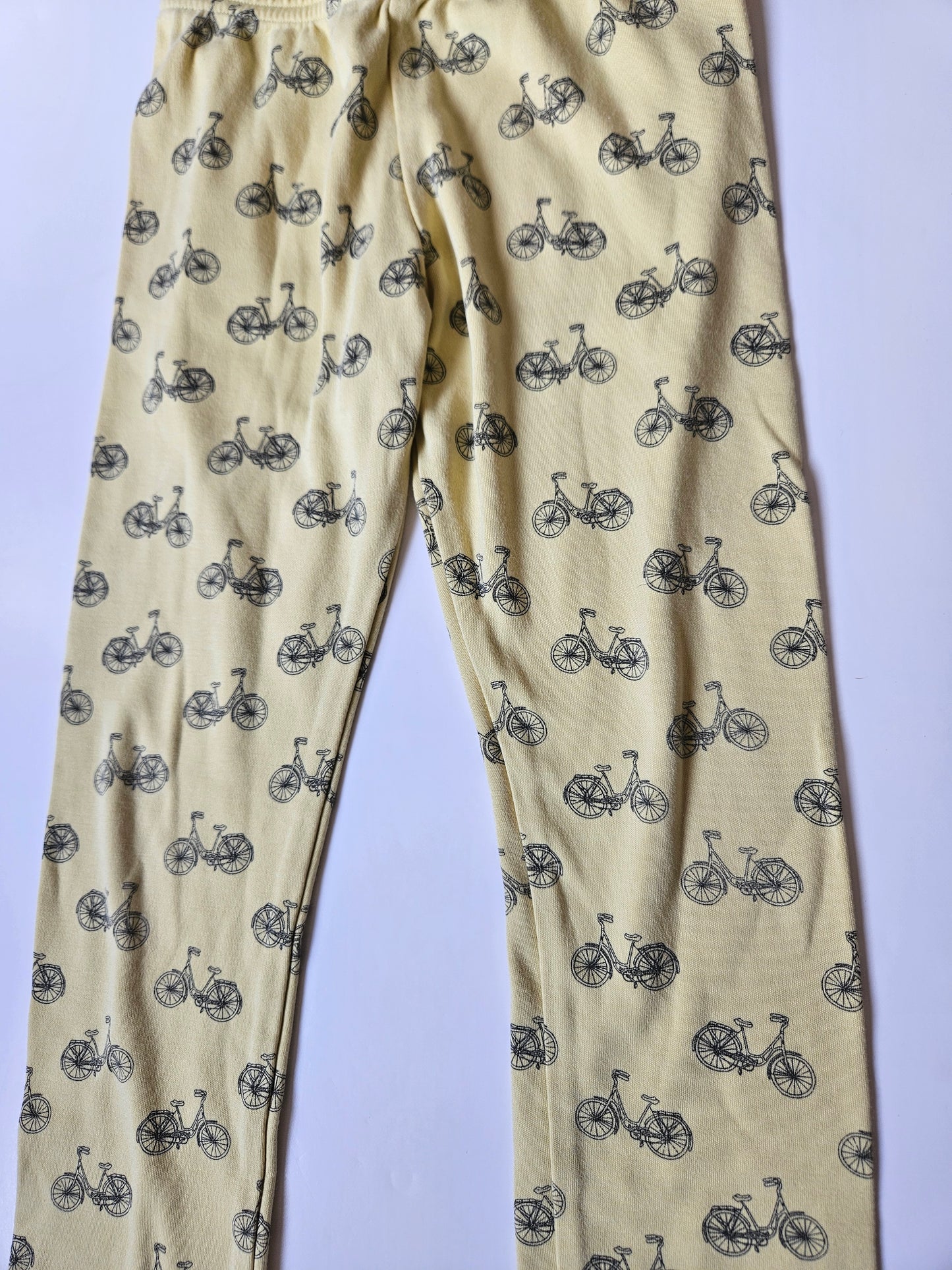 Little & Lively bike leggings size 6Y