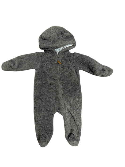 Carters teddy suit 6M