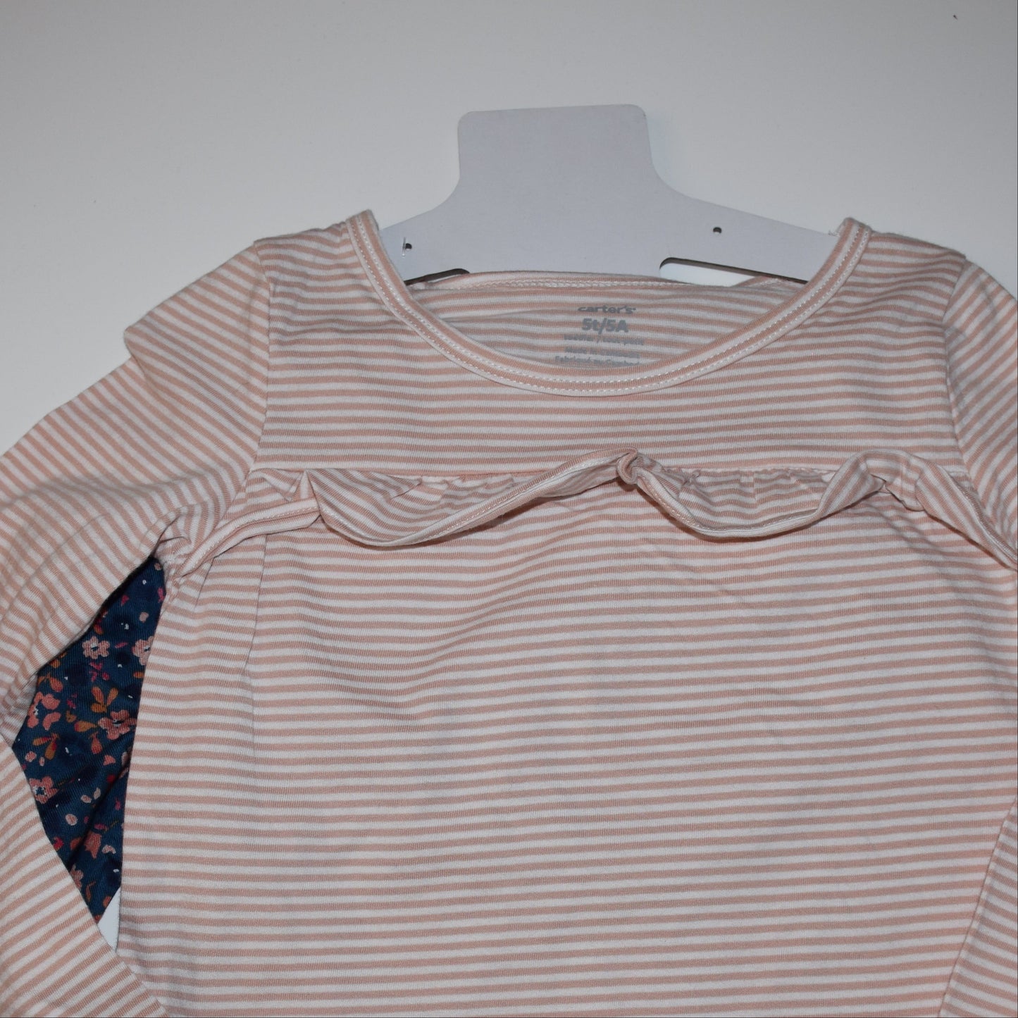 NWT Carters 3 piece Set 5T 2 Shirts, 1 Leggings