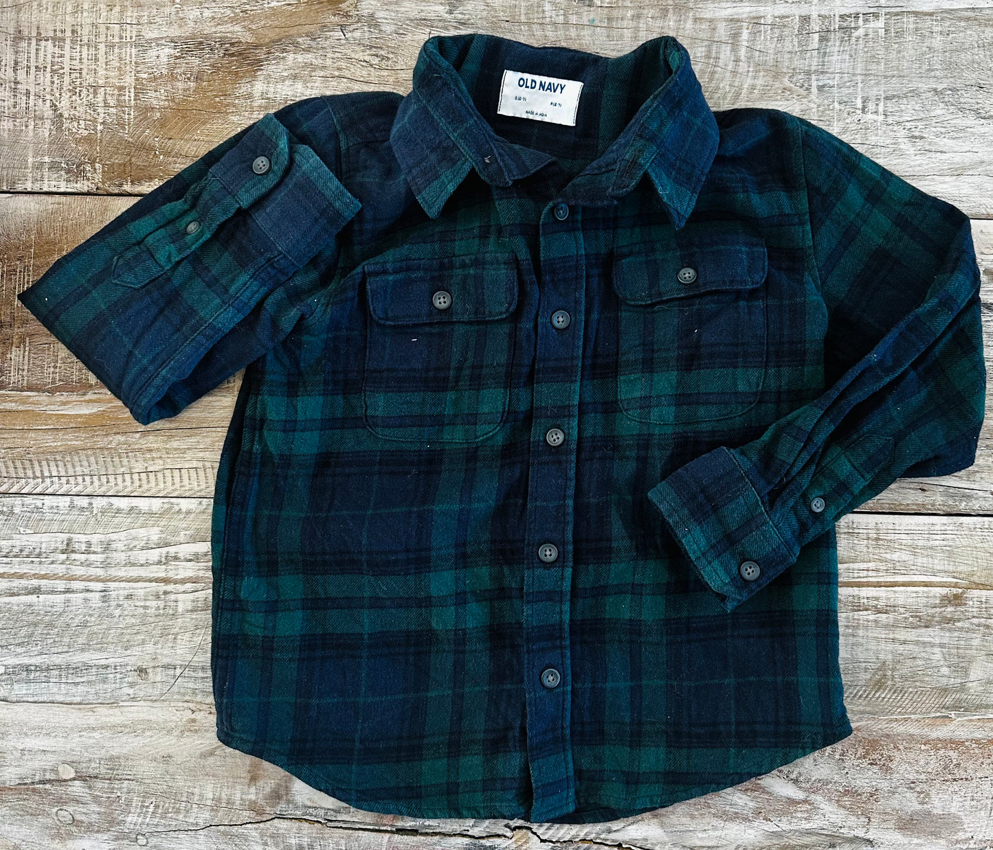 Old navy boys flannel size S(6-7)