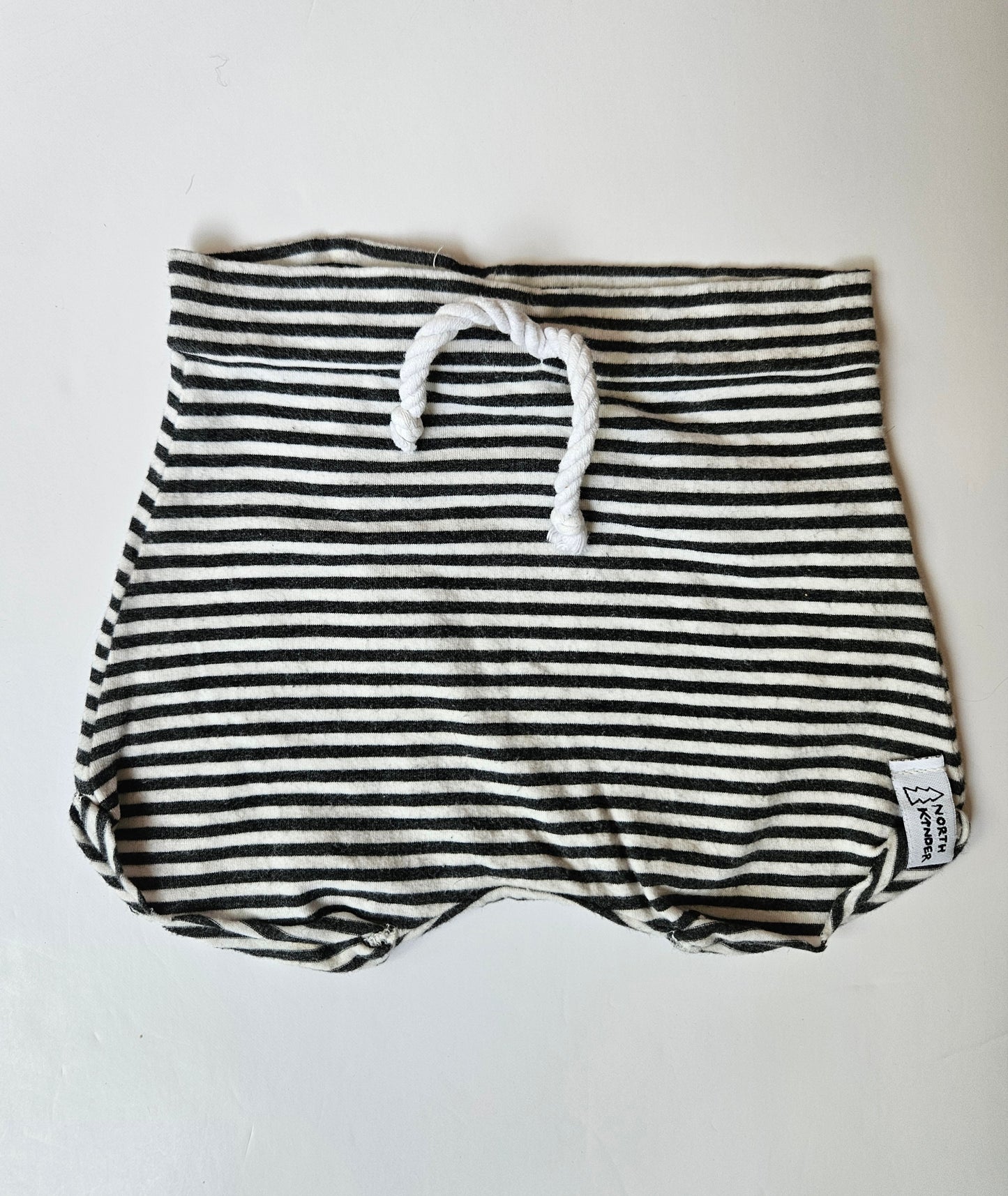 North Kinder striped shorts size 2T