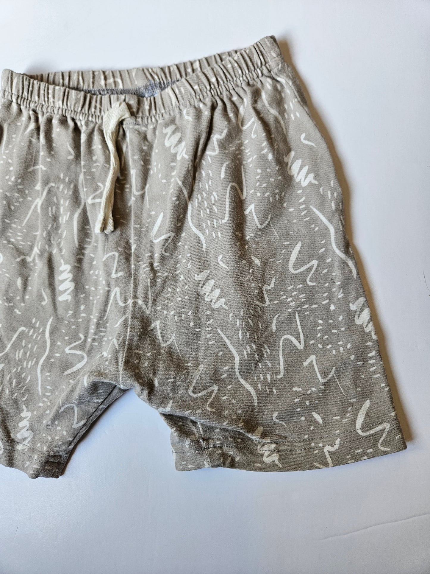 Jax + Lennon grey spiral shorts size 5/6Y