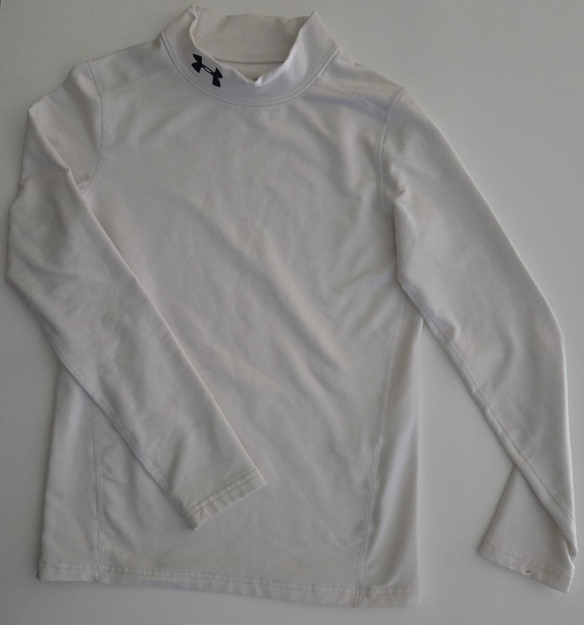 Under Armour Med (10) *