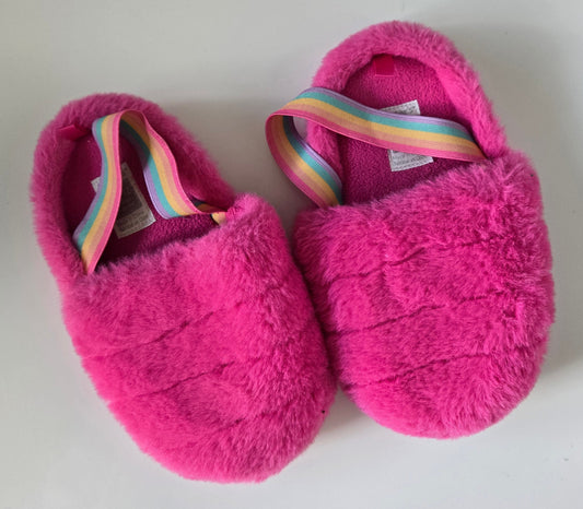 Carters 11/12 (XL) Slippers