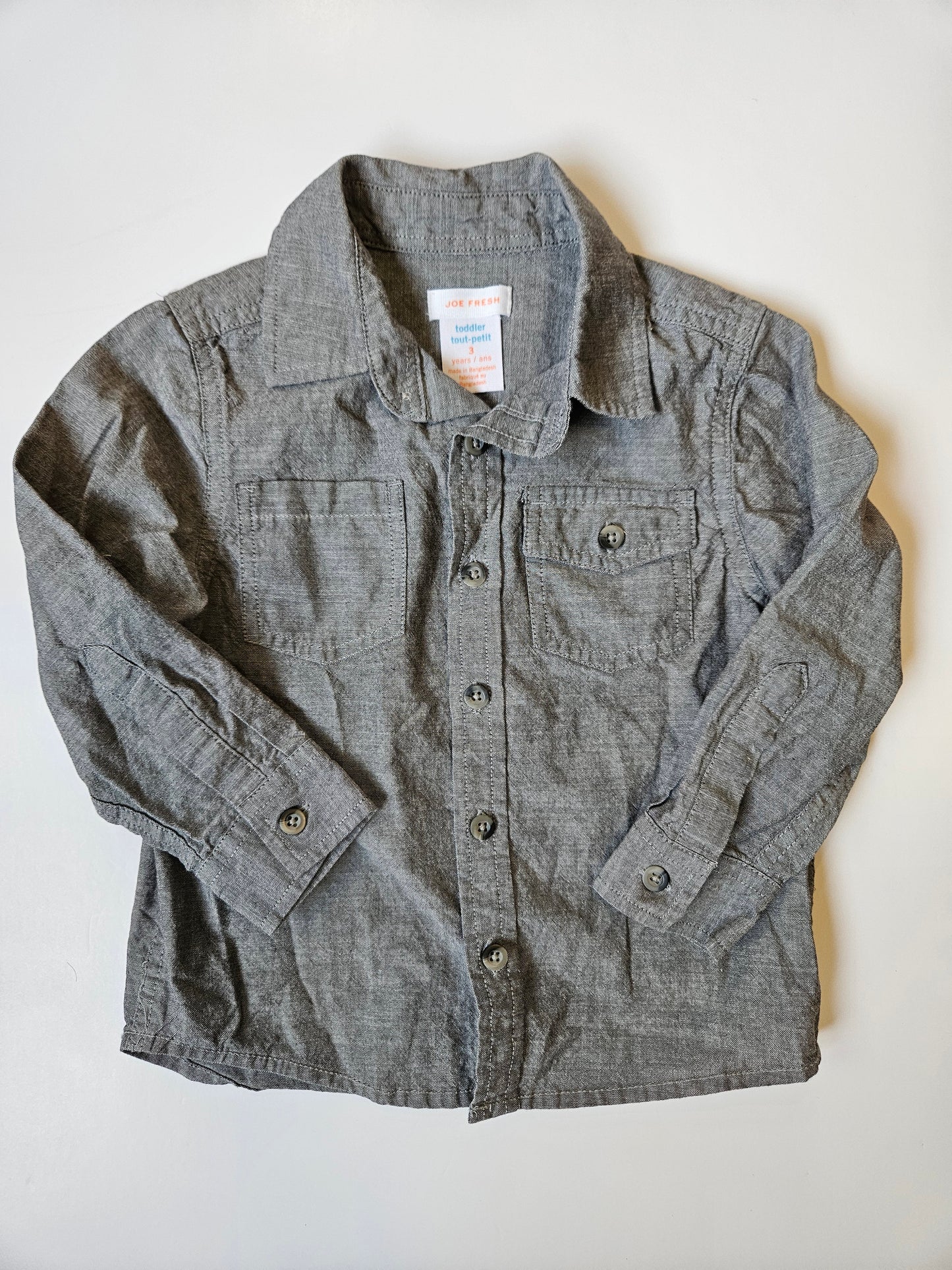 Joe Fresh grey button-up shirt size 3T