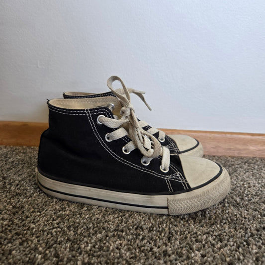 Converse Sneakers size US10