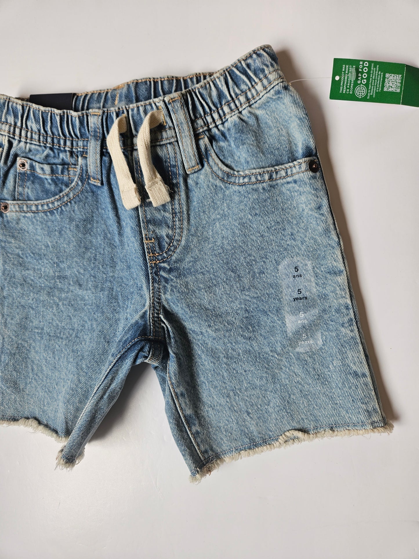 Gap Denim pull on shorts size 5T