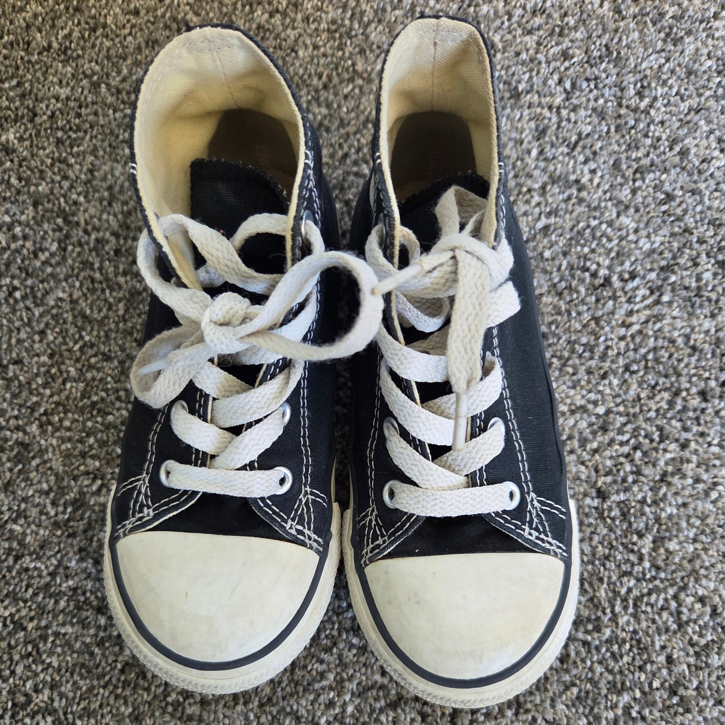 Converse Sneakers size US10
