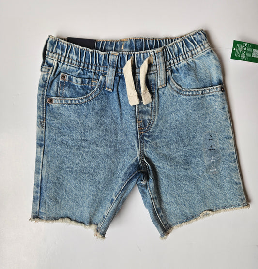 Gap Denim pull on shorts size 5T