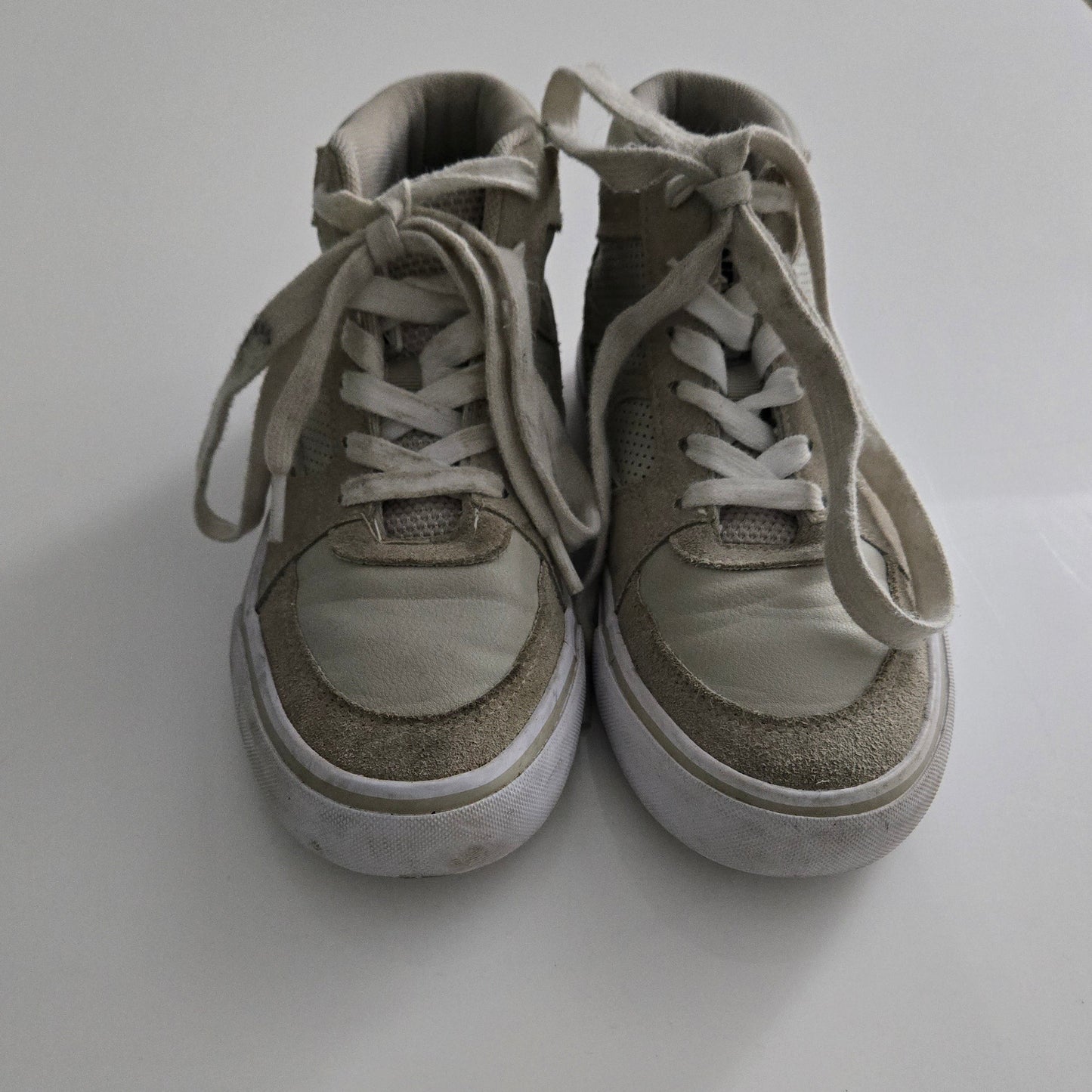 Airwalk Lace Up Sneakers size 3