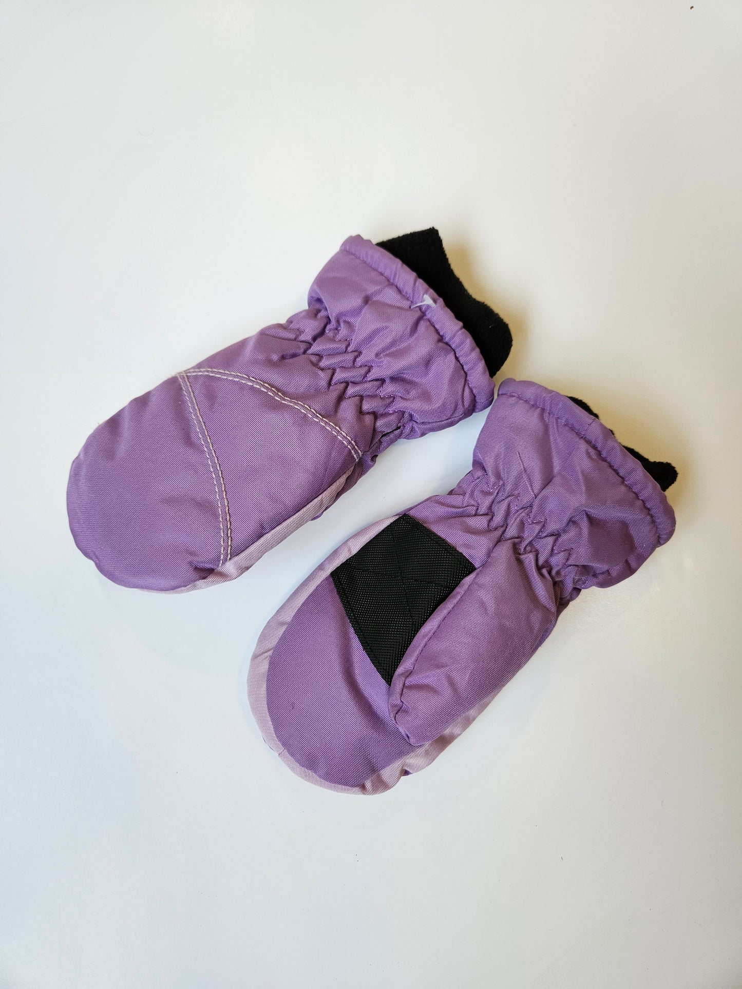 George purple mitts size OS (2/3T)