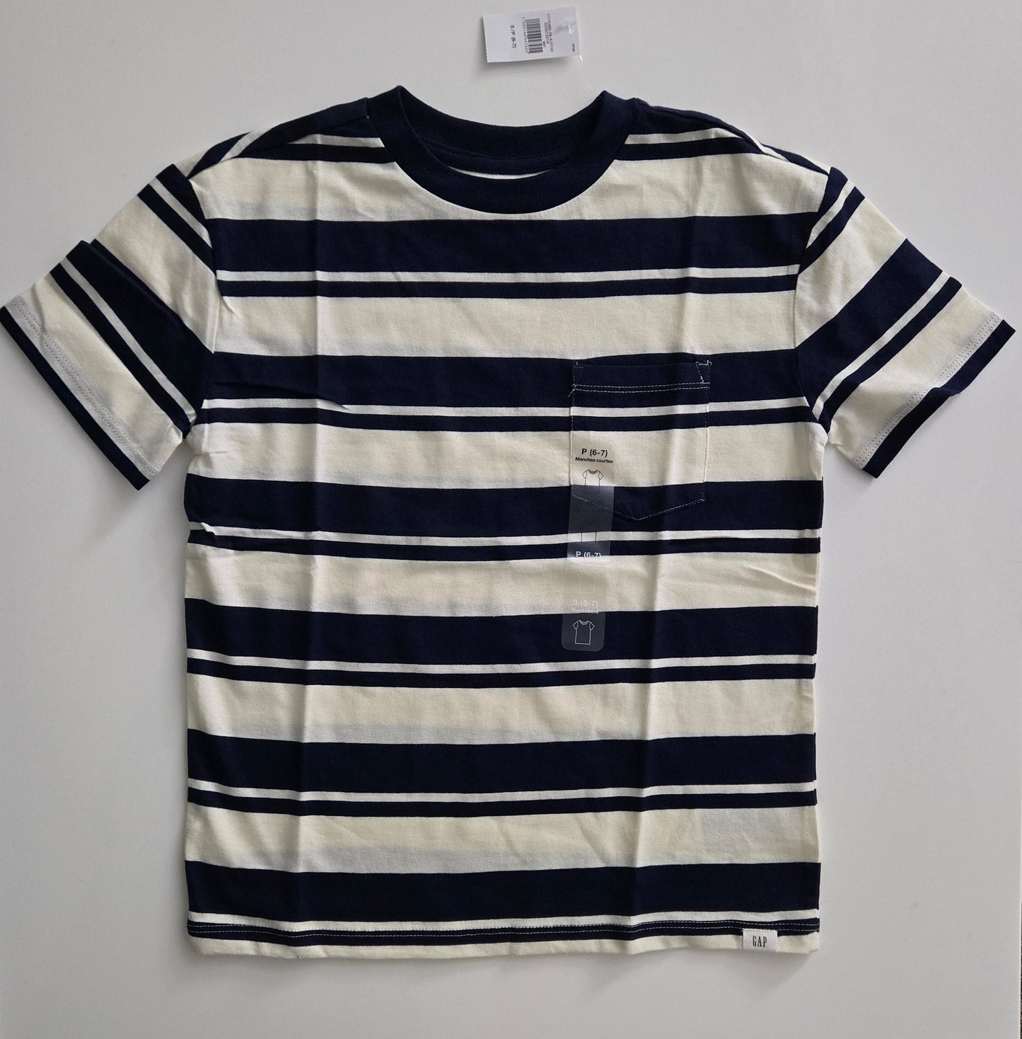 NWT Gap T-Shirt size S/ 6-7 year
