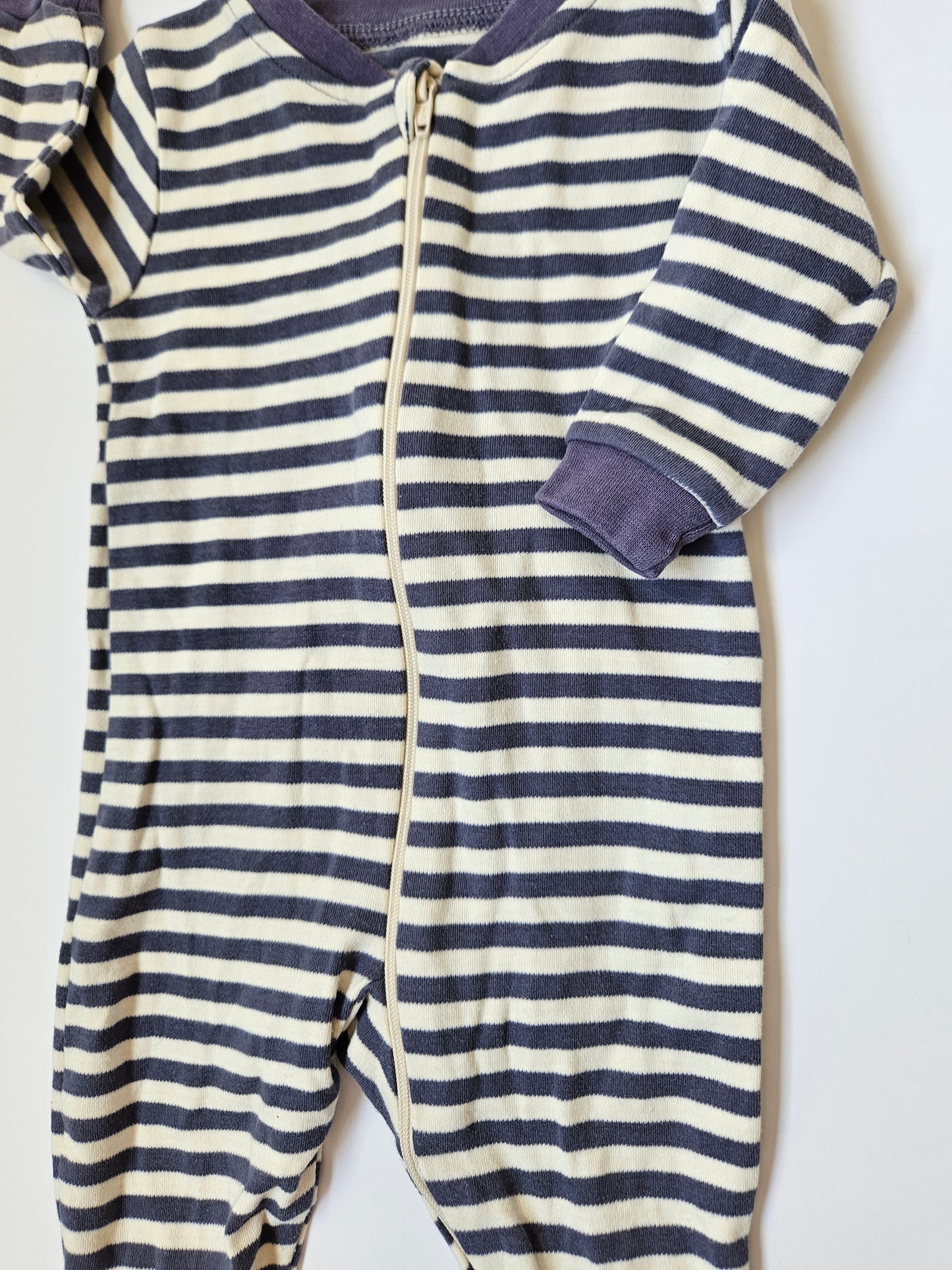 Snugabye striped organic cotton sleeper size 0 to 3 months