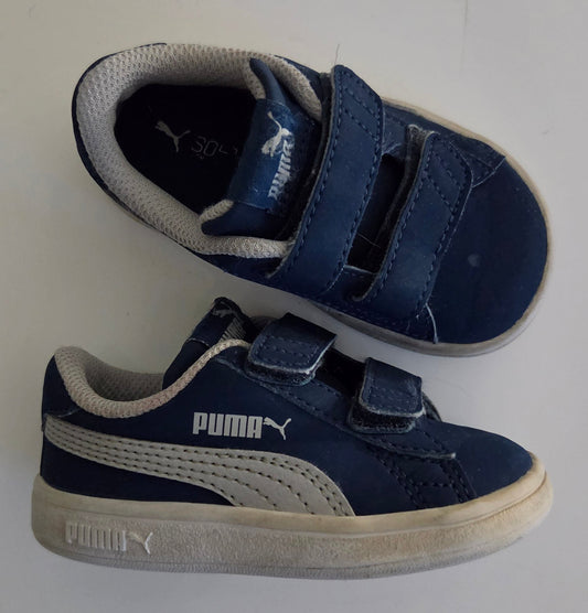 Puma Shoes Size US5C