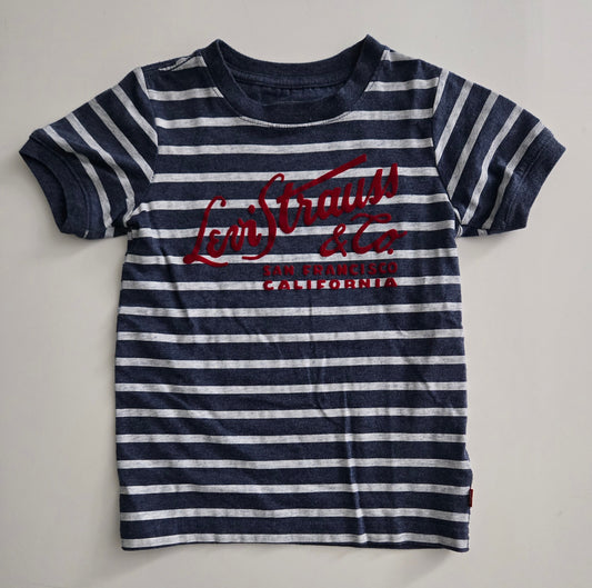 Levi's T-Shirt Small 4-5 year