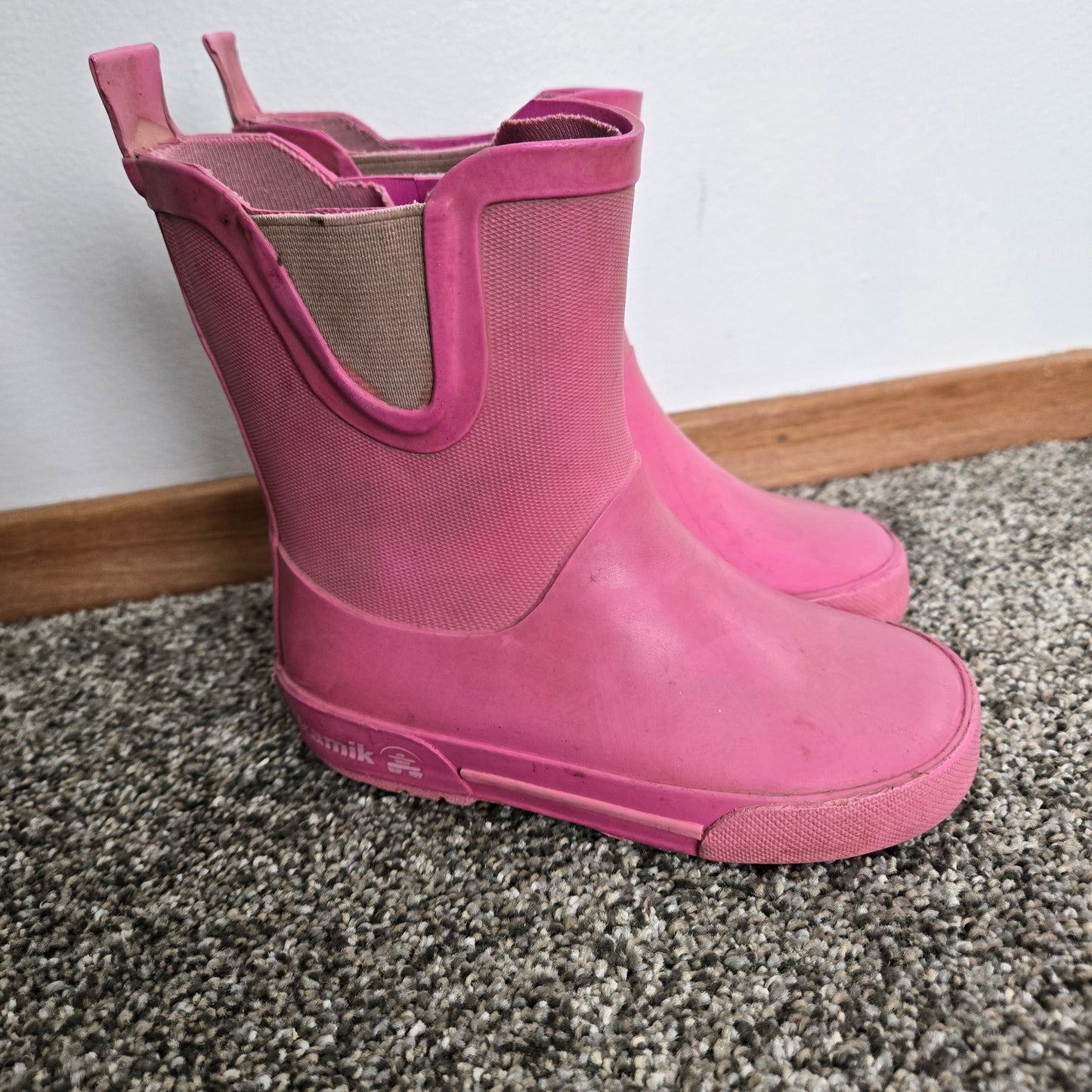 Kamik Boots size 7 *