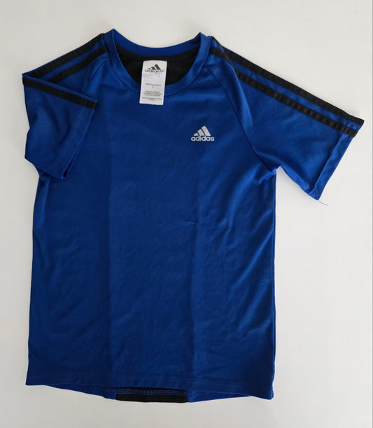 Adidas T-Shirt size 7*