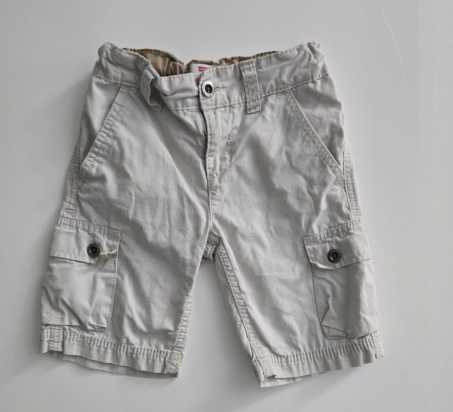 Levis 4 Regular Shorts fit 3-4