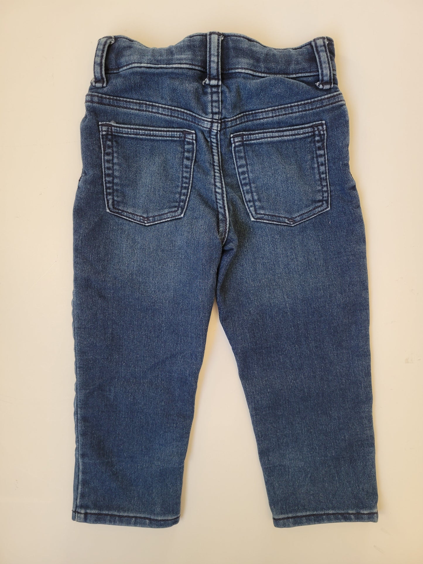 Gap Denim relaxed fit jeans 3T *fits big*