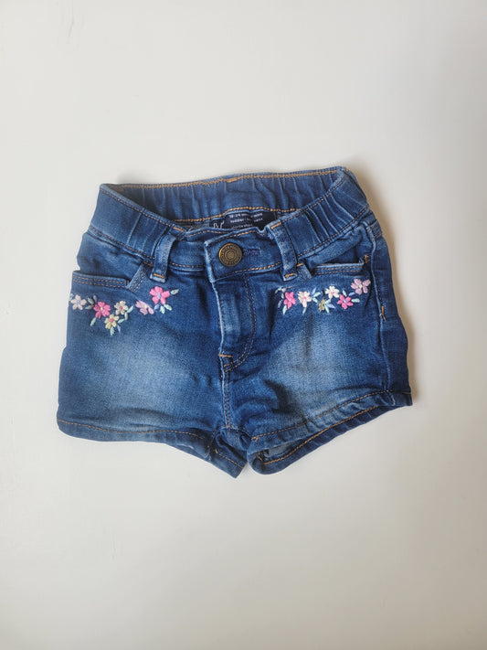 Gap Denim embroidered shorts size 18 to 24 months