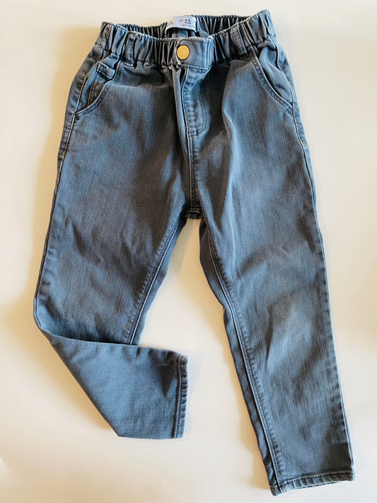 Zara jeans size 4-5